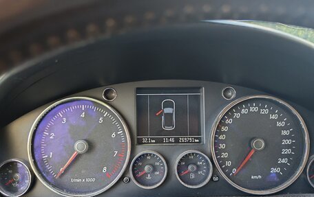 Volkswagen Touareg III, 2005 год, 950 000 рублей, 5 фотография