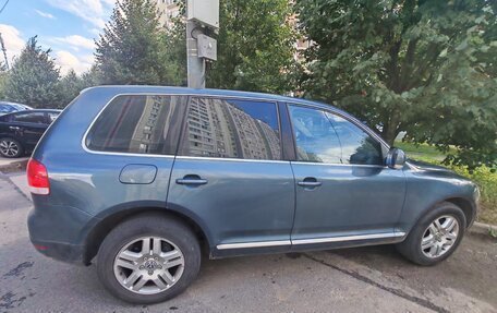 Volkswagen Touareg III, 2005 год, 950 000 рублей, 2 фотография