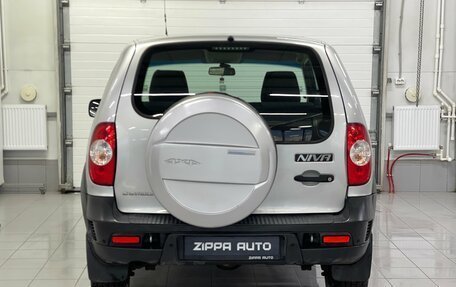 Chevrolet Niva I рестайлинг, 2017 год, 769 000 рублей, 5 фотография