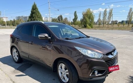 Hyundai ix35 I рестайлинг, 2010 год, 1 050 000 рублей, 2 фотография