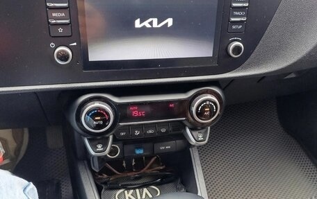 KIA Rio IV, 2021 год, 1 850 000 рублей, 4 фотография