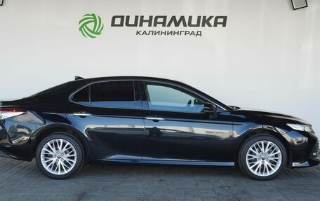 Toyota Camry, 2019 год, 2 990 000 рублей, 6 фотография