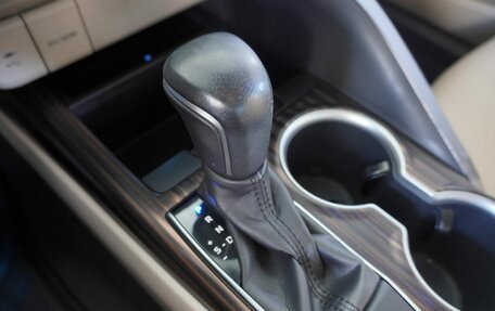 Toyota Camry, 2019 год, 2 990 000 рублей, 12 фотография