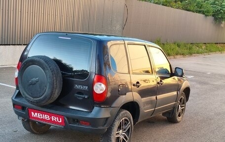 Chevrolet Niva I рестайлинг, 2012 год, 415 000 рублей, 5 фотография