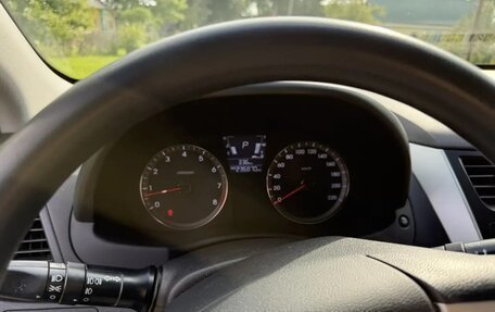 Hyundai Solaris II рестайлинг, 2011 год, 650 000 рублей, 17 фотография