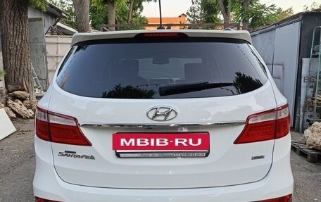 Hyundai Santa Fe III рестайлинг, 2013 год, 2 500 000 рублей, 12 фотография