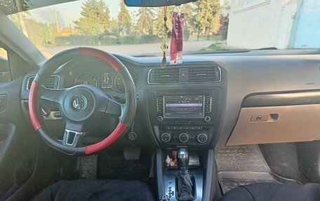 Volkswagen Jetta VI, 2013 год, 1 100 000 рублей, 5 фотография
