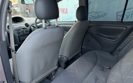Toyota Platz, 2001 год, 520 000 рублей, 15 фотография
