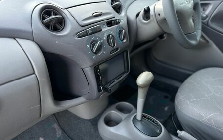 Toyota Platz, 2001 год, 520 000 рублей, 22 фотография