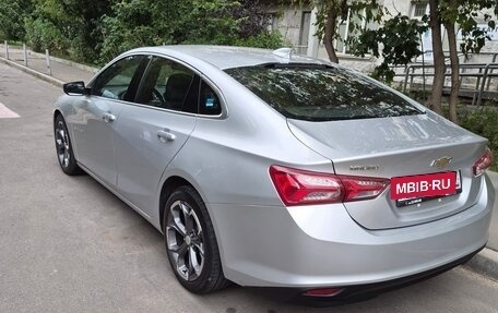 Chevrolet Malibu IX, 2022 год, 1 850 000 рублей, 4 фотография