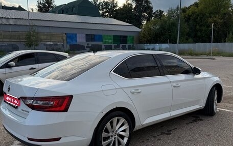 Skoda Superb III рестайлинг, 2015 год, 1 720 000 рублей, 3 фотография