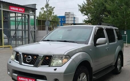 Nissan Pathfinder, 2005 год, 950 000 рублей, 1 фотография