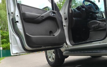 Nissan Pathfinder, 2005 год, 950 000 рублей, 13 фотография