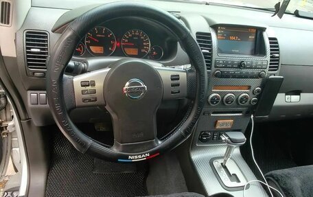 Nissan Pathfinder, 2005 год, 950 000 рублей, 15 фотография