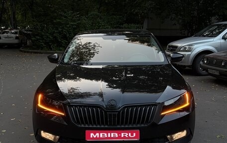 Skoda Superb III рестайлинг, 2015 год, 2 250 000 рублей, 1 фотография