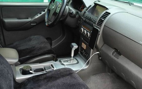 Nissan Pathfinder, 2005 год, 950 000 рублей, 17 фотография
