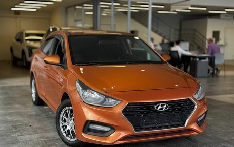 Hyundai Solaris II рестайлинг, 2017 год, 867 000 рублей, 3 фотография