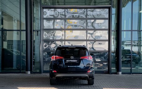Toyota RAV4, 2018 год, 2 390 000 рублей, 6 фотография