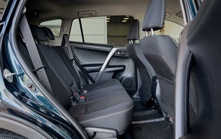 Toyota RAV4, 2018 год, 2 390 000 рублей, 29 фотография