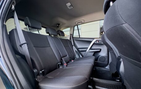 Toyota RAV4, 2018 год, 2 390 000 рублей, 26 фотография
