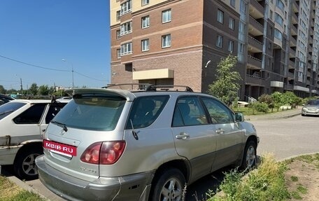 Lexus RX IV рестайлинг, 1999 год, 550 000 рублей, 5 фотография