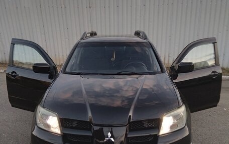 Mitsubishi Outlander III рестайлинг 3, 2003 год, 525 000 рублей, 9 фотография