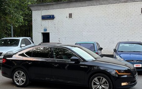 Skoda Superb III рестайлинг, 2015 год, 2 250 000 рублей, 3 фотография