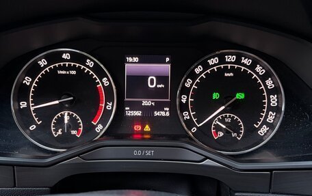 Skoda Superb III рестайлинг, 2015 год, 2 250 000 рублей, 9 фотография