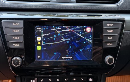Skoda Superb III рестайлинг, 2015 год, 2 250 000 рублей, 10 фотография