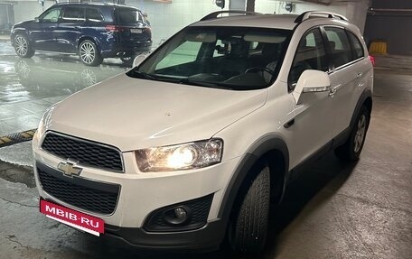 Chevrolet Captiva I, 2015 год, 1 390 000 рублей, 2 фотография