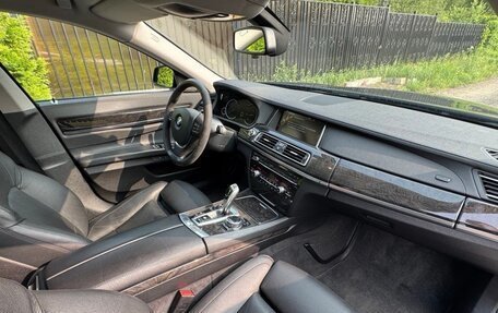 BMW 7 серия, 2014 год, 1 750 000 рублей, 19 фотография