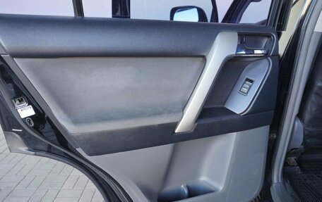 Toyota Land Cruiser Prado 150 рестайлинг 2, 2010 год, 2 390 000 рублей, 18 фотография