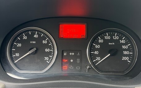 Renault Logan I, 2012 год, 570 000 рублей, 3 фотография