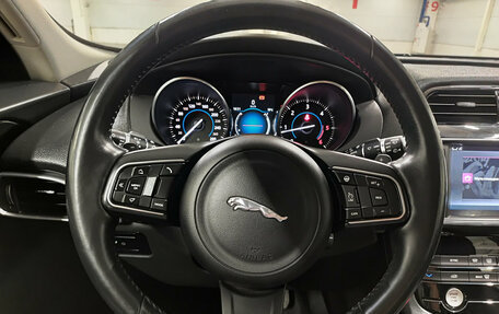 Jaguar F-Pace, 2017 год, 2 650 000 рублей, 24 фотография