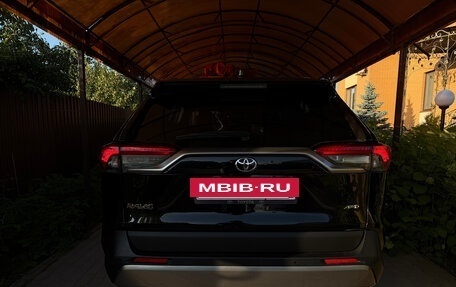 Toyota RAV4, 2021 год, 2 400 000 рублей, 17 фотография