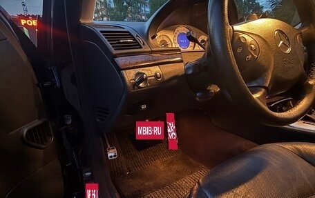 Mercedes-Benz E-Класс, 2004 год, 1 090 000 рублей, 20 фотография