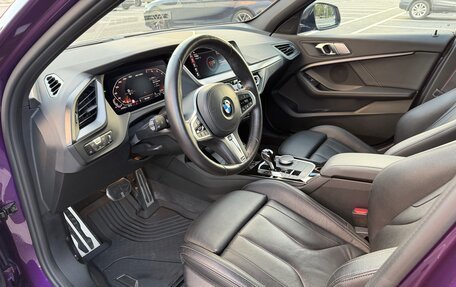 BMW 1 серия, 2022 год, 4 650 000 рублей, 32 фотография
