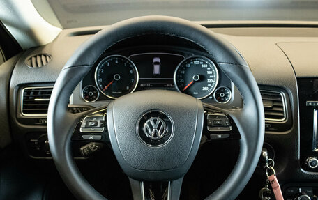 Volkswagen Touareg III, 2014 год, 2 500 000 рублей, 6 фотография