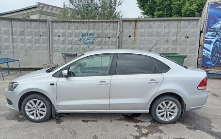 Volkswagen Polo VI (EU Market), 2015 год, 800 000 рублей, 1 фотография