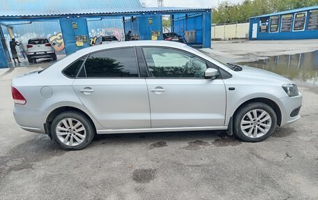 Volkswagen Polo VI (EU Market), 2015 год, 800 000 рублей, 4 фотография