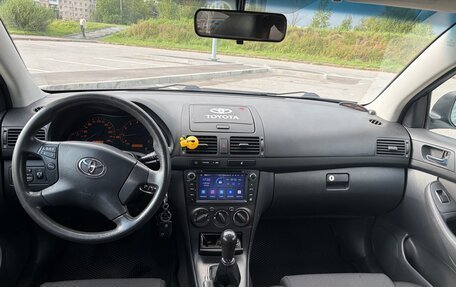 Toyota Avensis III рестайлинг, 2008 год, 700 000 рублей, 11 фотография