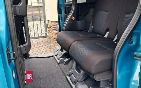 Toyota Roomy I, 2021 год, 1 300 000 рублей, 6 фотография