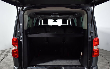 Peugeot Traveller I, 2020 год, 2 390 000 рублей, 20 фотография