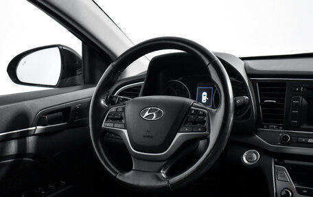 Hyundai Elantra VI рестайлинг, 2018 год, 1 590 000 рублей, 16 фотография
