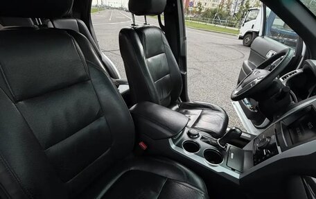 Ford Explorer VI, 2013 год, 1 800 000 рублей, 10 фотография