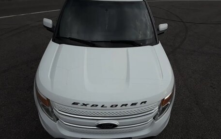 Ford Explorer VI, 2013 год, 1 800 000 рублей, 8 фотография