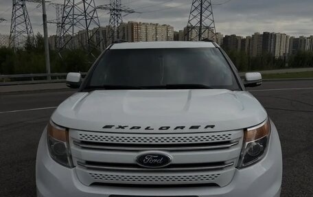 Ford Explorer VI, 2013 год, 1 800 000 рублей, 7 фотография