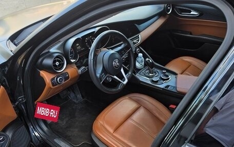 Alfa Romeo Giulia II, 2017 год, 2 250 000 рублей, 11 фотография