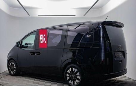 Hyundai Staria, 2021 год, 4 769 000 рублей, 2 фотография