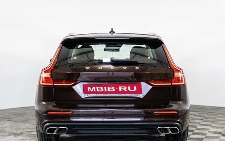Volvo V60 II, 2019 год, 2 199 000 рублей, 6 фотография